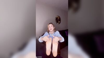 Голая Lindsey Shaw