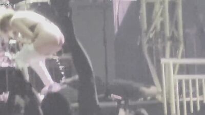 Голая Sophia Urista