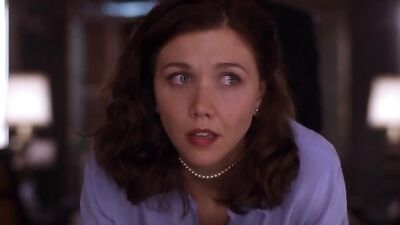 Голая Maggie Gyllenhaal