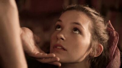 Голая Perdita Weeks