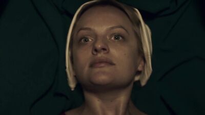 Голая Alexis Bledel, Elisabeth Moss