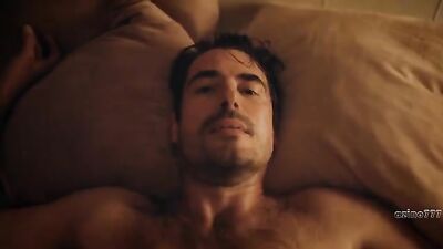 Голая Elisabeth Moss