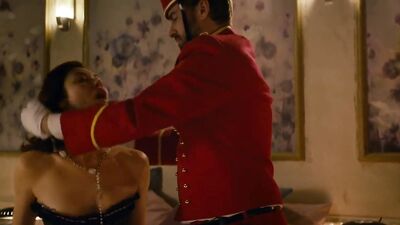 Голая Olga Kurylenko