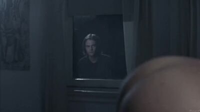 Голая Pollyanna Mcintosh