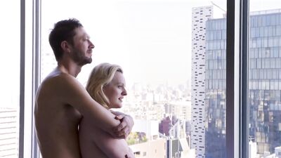 Голая Elisabeth Moss