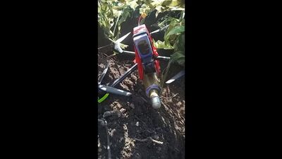 Неразорвавшийся российский FPV-дрон на украинских позициях