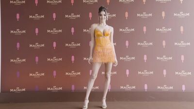 Hande Erçel, Magnum Cannes partisinde göz kamaştırdı