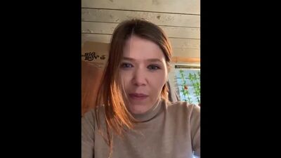 Секс стрим за прилавком в магазине