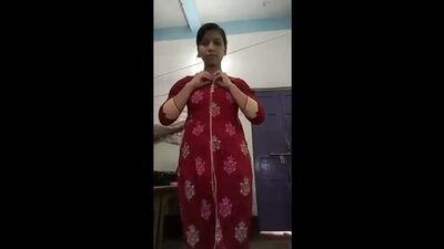 Bangladeshi-girl-showing-her-virgin-asshole-on-selfie-cam.mp4