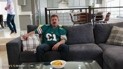 Приятное начало дня в ванной