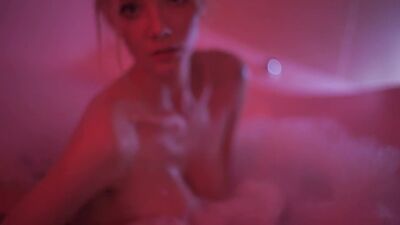 EKATERINA SHIRYAEVA (NUDE TOP 144)