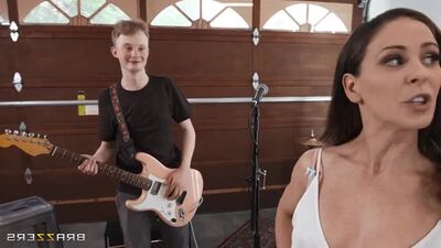 I Wanna Fuck Your Mom Video With Cherie Deville, Juan Loco, Jimmy Michaels, Diego Perez - Brazzers MILFS LIKE IT BIG