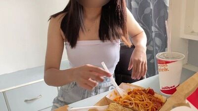 Специи в еде только разогревают, а я доведу до кипения в постели