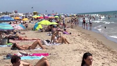 Nudist Beach Beach Castelldefels walk, Spain hot summer beach tour, August 2021