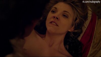 Натали Дормер (Natalie Dormer) голая в фильме "Скандальная леди У" (The Scandalous Lady W, 2015, Шери Фоксон)