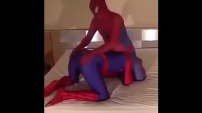 Никогда не гадали глядя на человека что у него там в голове головоломка человек паук геи.mp4