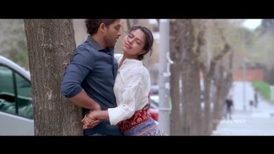Iddarammayilatho Video Songs _ Violin Song (Girl Just) Video Song _ Allu Arjun, Amala Paul