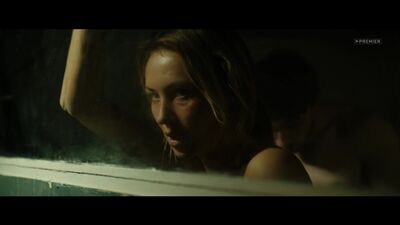 Сексуальная Кристина Поли, в сериале - "Игра на выживание" (1 сезон 6 серия). Часть №2