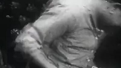 Идеальная женщина в сексуальной одежде (винтаж 1950-х)