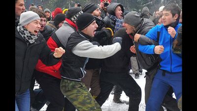 Массовая драка подростков в Челнах.