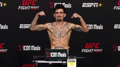 Макс Холлоуэй - Взвешивание перед UFC Вегас 42