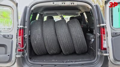 Лада Ларгус или Опель Комбо_ _ Lada Largus Cross против Opel Combo Life тест и обзор.mp4