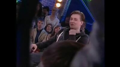 Сергей Безруков читает стих "Заметался пожар голубой" (Есенин С.А.)