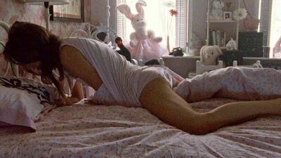 Натали Портман мастурбирует в сцене из фильма «Черный лебедь»