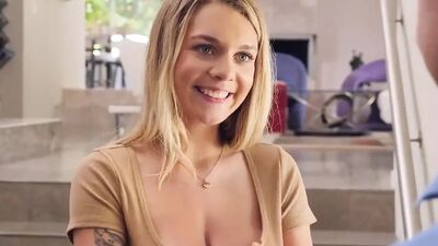 Massage, камшот на лицо - грудастая Gabbie Carter с карими глазами жестко трахается раком