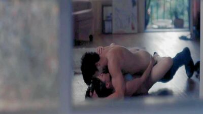 Shailene Woodley - обнаженный секс