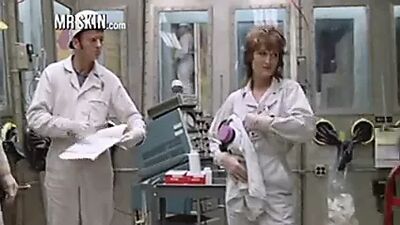 Знаменитости засветили им сисечки, чтобы вы могли сосать у них!