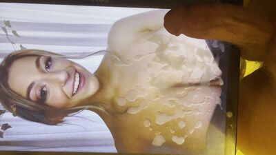 Массивный камшот для больших молочных сисек Megan Mccartys