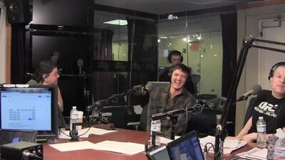 Pedro Pascal on GoT and getting naked on stage (17-03-2014)