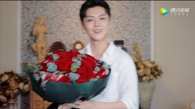 [MESSAGE] 170214 Canon EOS M X LuHan - Valentine's Day Greeting @ Lu Han
