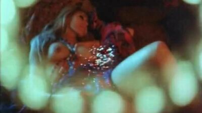 Trippy хиппи психоделический обнаженные девушки 60-х против Kyus