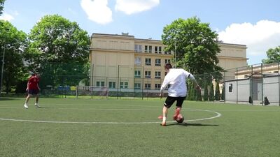 [ПрофиФутбол - ProfiFootball] САМЫЕ ЛЕГКИЕ ФИНТЫ В ФУТБОЛЕ КОТОРЫЕ ДОЛЖНЫ УМЕТЬ ВСЕ НАЧИНАЮЩИЕ ФУТБОЛИСТЫ ОБУЧЕНИЕ