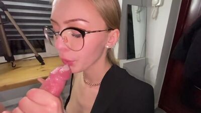 РЕПЕТИТОРША ПО ЯЗЫКАМ РАБОТАЕТ РОТИКОМ НА ПЕРВОМ ЗАНЯТИИ [ПОРНО СЕКС АНАЛ ДОМАШНЕЕ PORN HARDCORE BLOWJOB