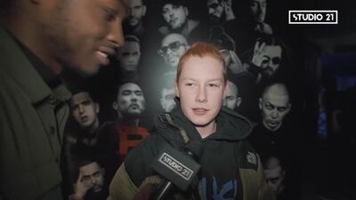 Интервью с тем самым пацаном, который крадет шапки [Рифмы и Панчи]