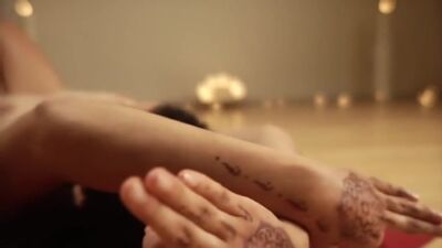 Обнажённая Йога / Nude Yoga 18+