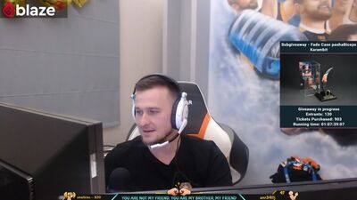 [Gouldy ☆ CS:GO Channel ☆] DEVICE GETS HANDS-ON WITH GF! CROSSHAIR SECRET EXPOSED! S1MPLE NA RETURN!? - CS:GO TWITCH CLIPS #460