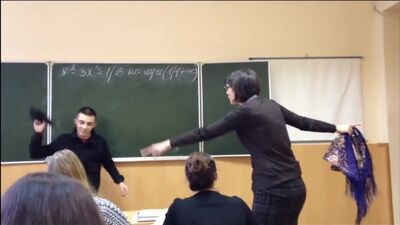 Унижал учительницу, а потом получил от её сына.