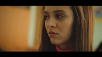 Анна Тринчер- #Школа