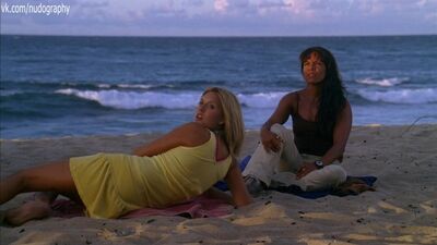 Мэгги Грейс (Maggie Grace) в сериале "Остаться в живых" (Пропавшие, Lost, 2004) - Сезон 1 / Серия 7 (s01e07) 1080p