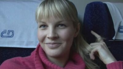 Секс в поезде с девушкой.