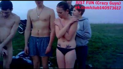 Swimming naked RUssia член хуй голые naked nude cock penis public boobs