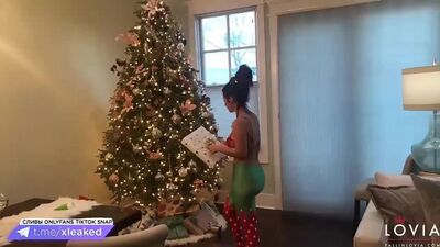 Трахнул эльфийку onlyfans