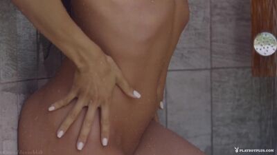 Модель - Ana Cheri 18 +